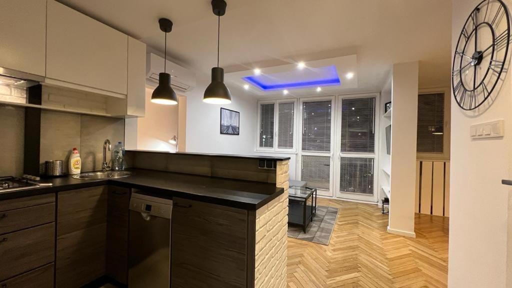 Project Comfort Grzybowska 30/1211 Leilighet *